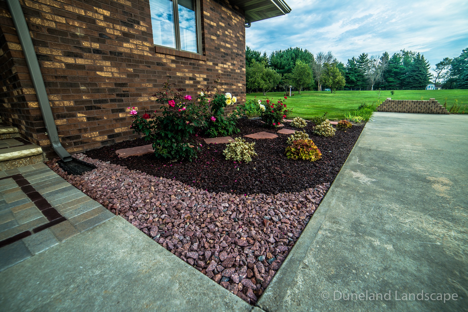 Valparaiso, IN Front Entryway - Duneland Landscape